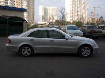 2003 Mercedes-Benz E-Class Pictures