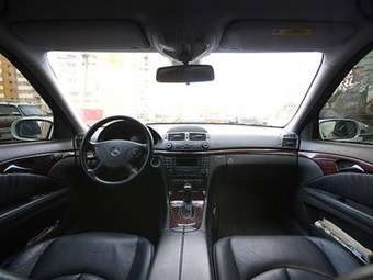 2003 Mercedes-Benz E-Class Photos