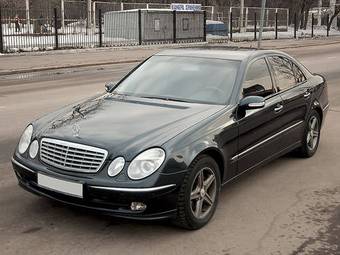 2003 Mercedes-Benz E-Class Pictures