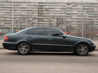2003 Mercedes-Benz E-Class Pictures