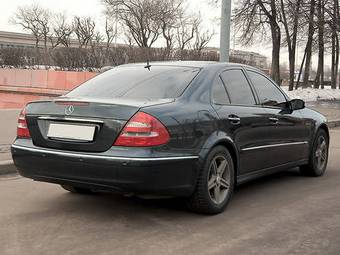 2003 Mercedes-Benz E-Class Photos