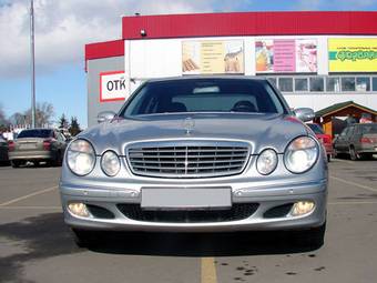 2003 Mercedes-Benz E-Class Pictures