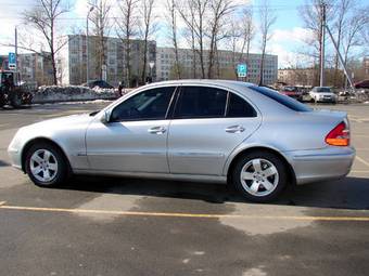 2003 Mercedes-Benz E-Class Photos