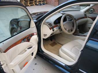 2003 Mercedes-Benz E-Class Photos