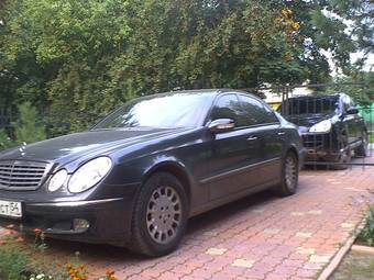 2003 Mercedes-Benz E-Class Images