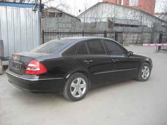 2003 Mercedes-Benz E-Class Photos