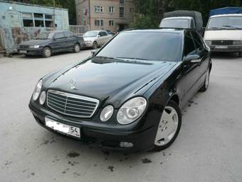 2003 Mercedes-Benz E-Class Photos