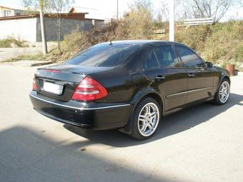 2003 Mercedes-Benz E-Class Photos