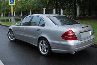 2003 Mercedes-Benz E-Class Photos