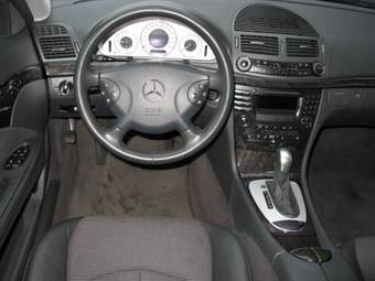 2003 Mercedes-Benz E-Class Pictures