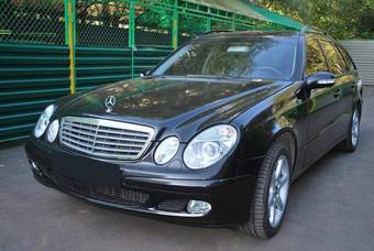 2003 Mercedes-Benz E-Class Photos