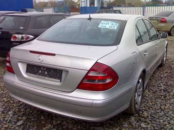 2004 Mercedes-Benz E-Class Photos