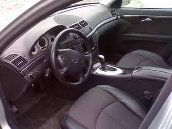 2004 Mercedes-Benz E-Class Pictures