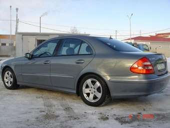 2004 Mercedes-Benz E-Class Photos