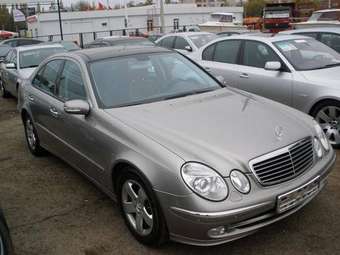 2004 Mercedes-Benz E-Class Images