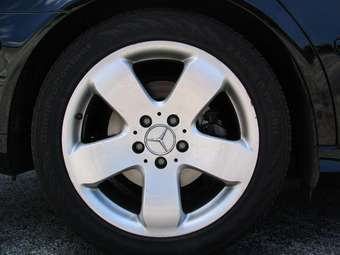 2004 Mercedes-Benz E-Class Photos