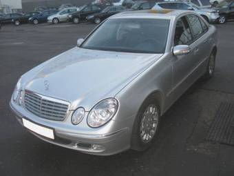 2004 Mercedes-Benz E-Class Photos