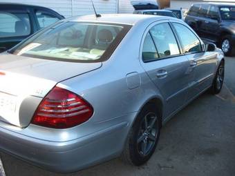 2004 Mercedes-Benz E-Class Photos