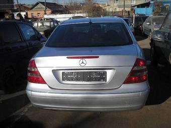 2004 Mercedes-Benz E-Class Pictures