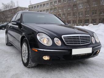 2004 Mercedes-Benz E-Class Photos