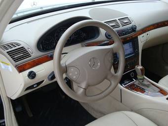 2004 Mercedes-Benz E-Class Images