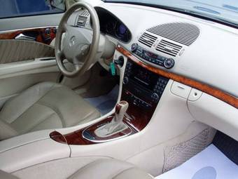 2004 Mercedes-Benz E-Class Pictures