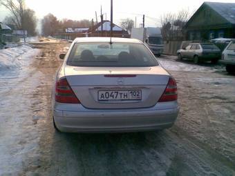 2004 Mercedes-Benz E-Class Photos