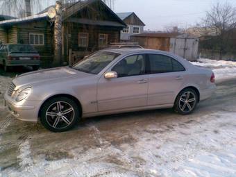 2004 Mercedes-Benz E-Class Photos