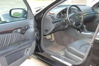2004 Mercedes-Benz E-Class Pictures