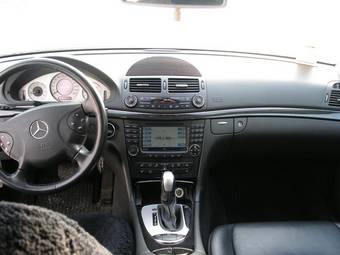 2004 Mercedes-Benz E-Class Photos