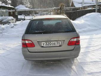 2004 Mercedes-Benz E-Class Photos