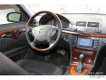2004 Mercedes-Benz E-Class Pics