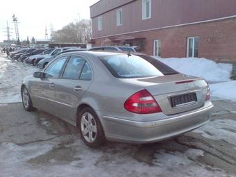 2004 Mercedes-Benz E-Class Pictures