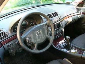 2004 Mercedes-Benz E-Class Pictures