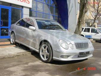 2004 Mercedes-Benz E-Class Photos