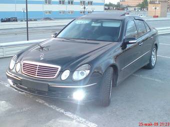 2004 Mercedes-Benz E-Class Photos