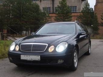 2004 Mercedes-Benz E-Class Photos