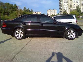 2004 Mercedes-Benz E-Class Photos