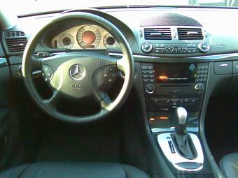 2004 Mercedes-Benz E-Class Images
