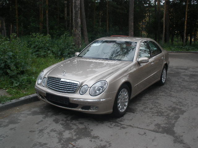 2004 Mercedes-Benz E-Class