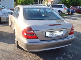 2004 Mercedes-Benz E-Class Photos