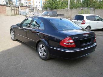 2004 Mercedes-Benz E-Class Photos