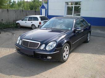 2004 Mercedes-Benz E-Class Pictures