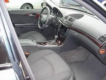 2004 Mercedes-Benz E-Class Wallpapers