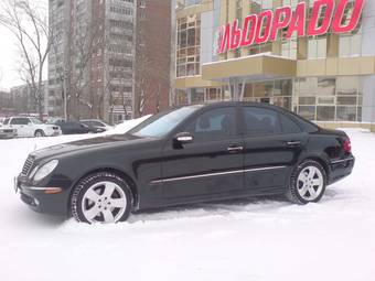 2004 Mercedes-Benz E-Class Photos