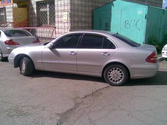 2004 Mercedes-Benz E-Class Photos
