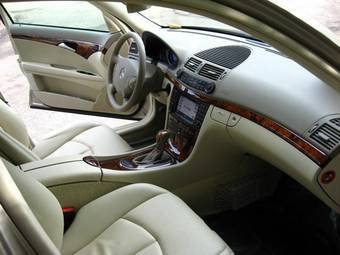 2004 Mercedes-Benz E-Class Photos