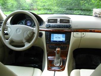 2004 Mercedes-Benz E-Class Pictures