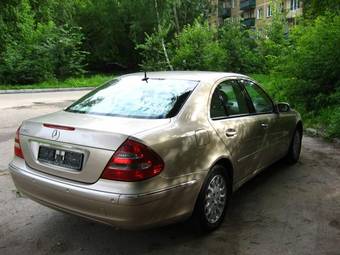 2004 Mercedes-Benz E-Class Photos