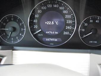 2004 Mercedes-Benz E-Class Images